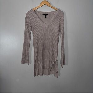 Derek Heart Knit vneck sweater